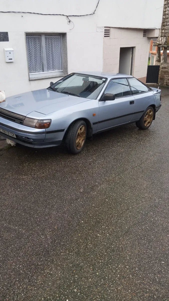 Toyota Celica Se escuchan ofertas y cambios
