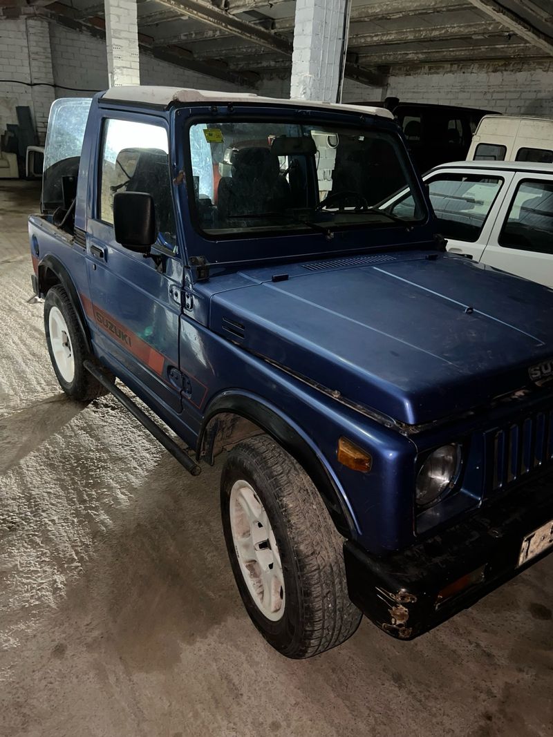 Suzuki Samurai 1990