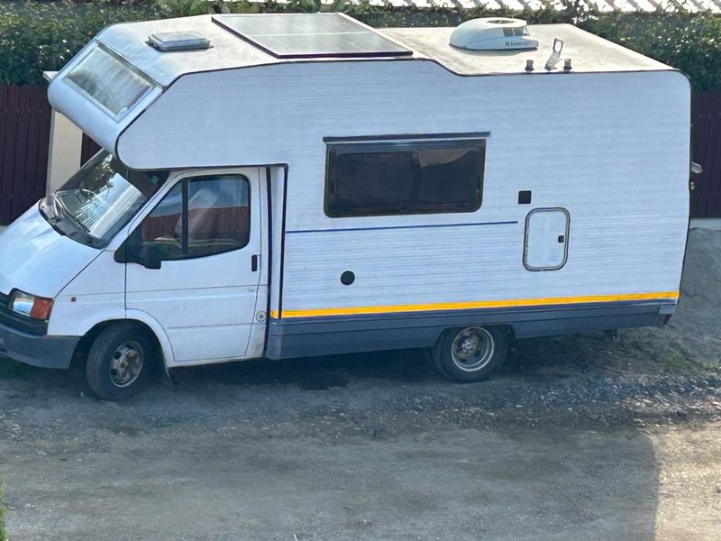 Autocaravana Ford Riviera