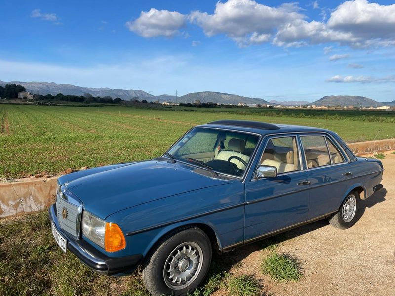 Mercedes-Benz 300d 1982