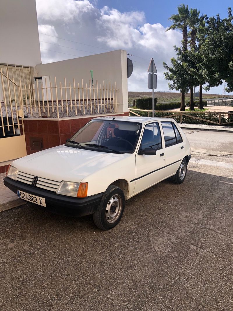 Peugeot 205 1990