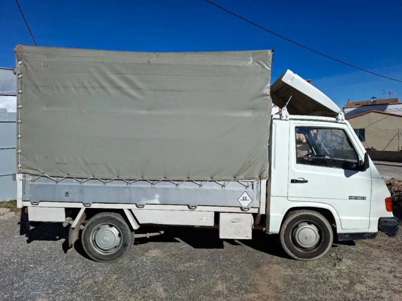 Mercedes-Benz MB 180 0