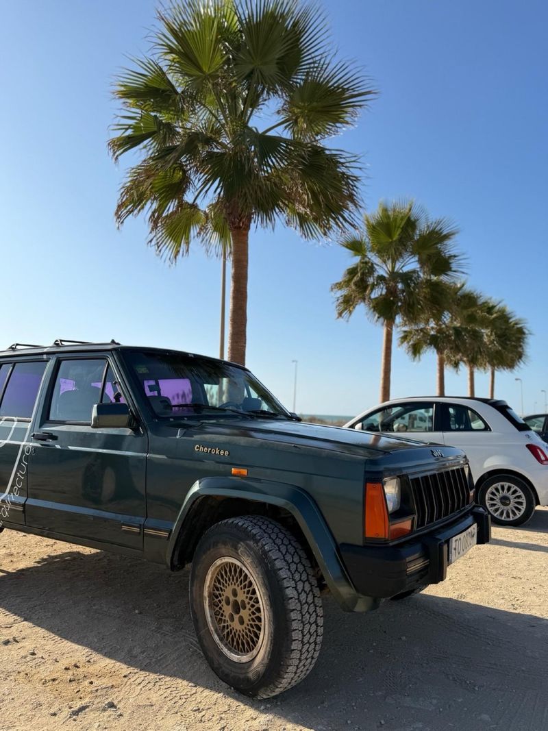 Jeep Cherokee 1990 XJ 2.5 Diesel 4x4 •  ITV