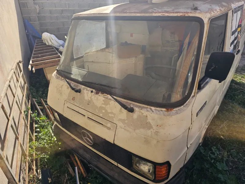 Mercedes-Benz MB100 4 marchas 1983