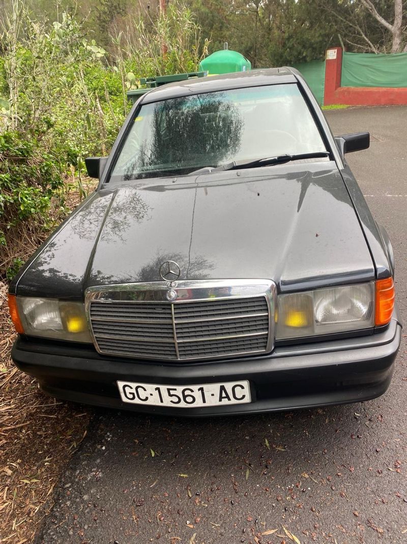Mercedes-Benz E-190 1985