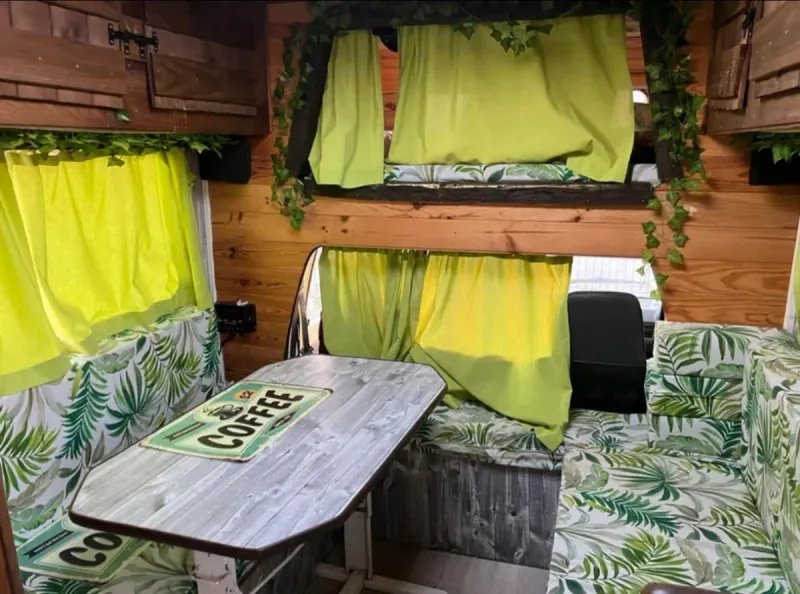 Mitsubishi L 300 1989