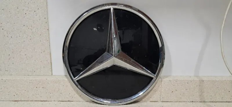 Mercedes-Benz Benz 21,5 cms de circunferencia