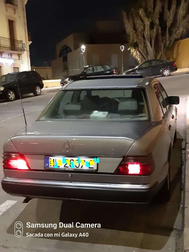 Mercedes-Benz 124 1990