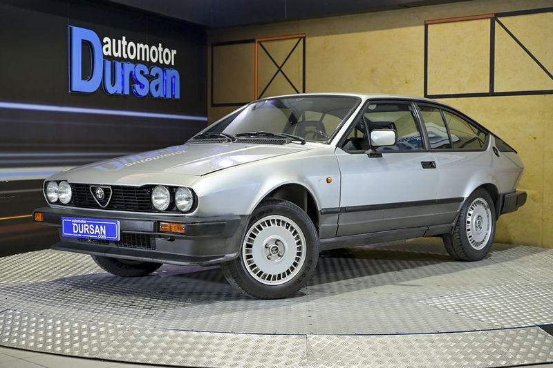 Alfa Romeo GTV    2.0