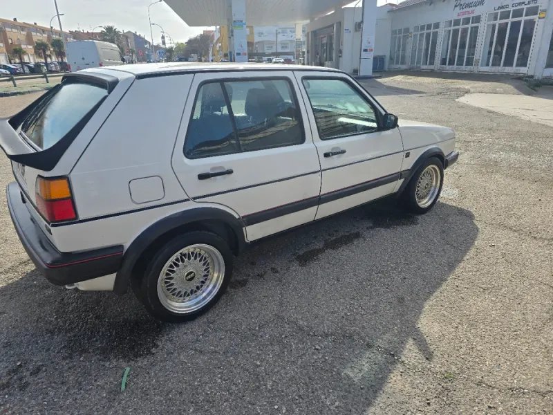 Volkswagen Golf MK 2 GTI 1989