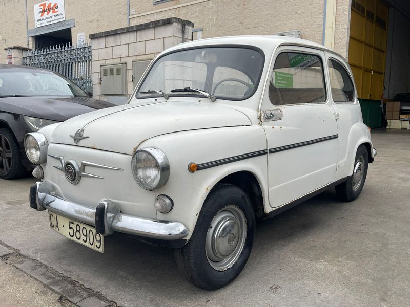 SEAT 600 D