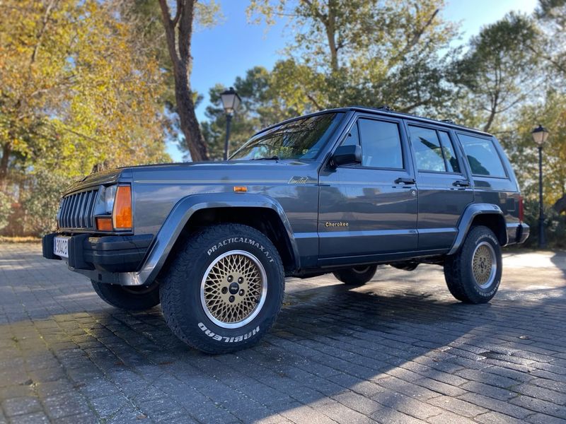 Jeep Cherokee 1990