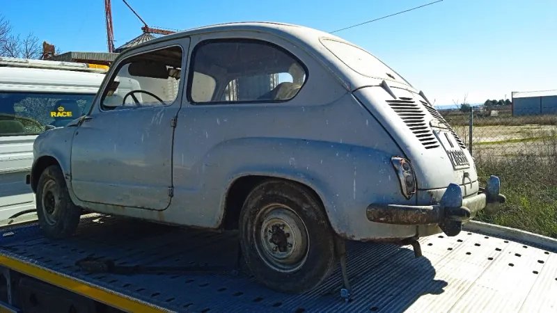 SEAT 600  N  1957 para restaurar o donante.